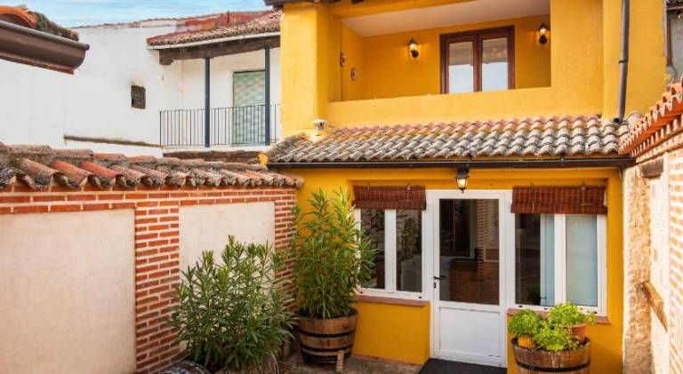 Fully equipped house with yard, terrace & grill | Good for workation | Pets allowed — photo 5