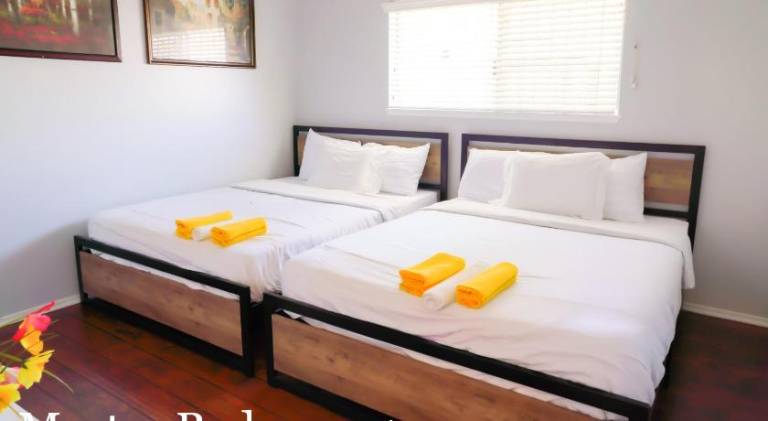 Vacation home with jacuzzi — photo 2