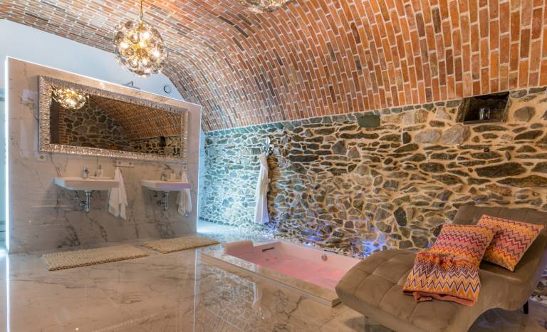 Rental apartment with private pool & jacuzzi — photo 2
