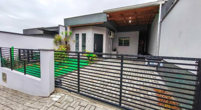 Vacation home with 2 rooms for 5 persons in Pomerode