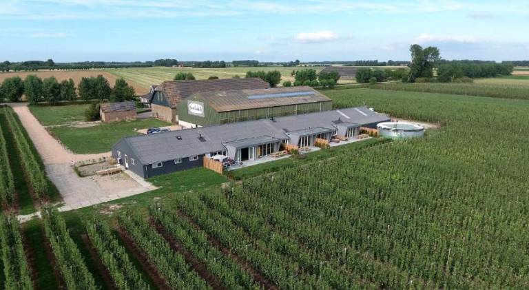 250 m&sup2; Ferienhaus