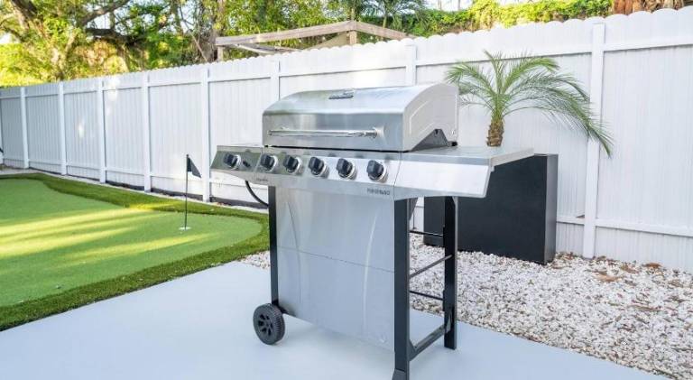 5BR HotTubPoolTableMiniGolf 7 min to Wynwood — photo 4