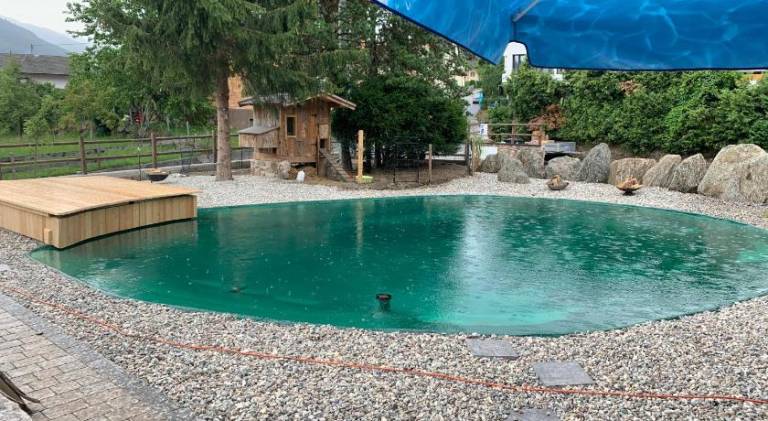 Big rental apartment with yard, jacuzzi & patio | Good for workation | Dogs allowed — photo 4