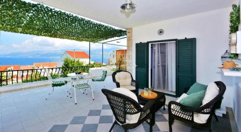 Apartment | Pets are welcome in Supetar