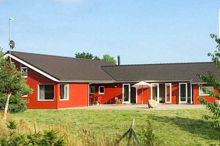 Fully equipped house with sauna, terrace & BBQ | Dogs allowed in Ebeltoft
