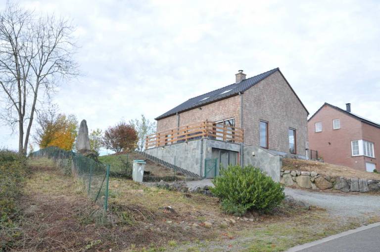 House with grill, garden & patio in Durbuy