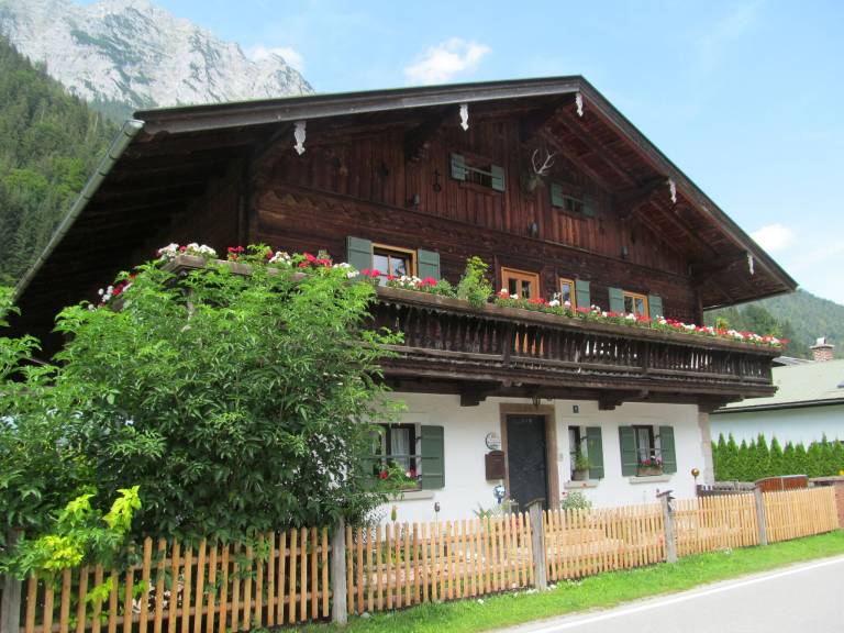 Rental apartment with BBQ in Berchtesgaden