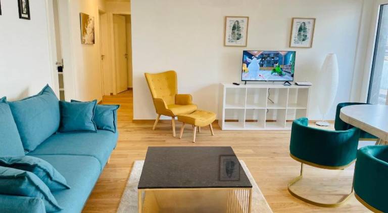 Rental apartment with terrace & garden — photo 2