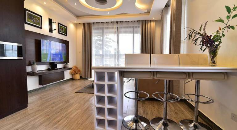 Serviced apartment with patio & pool in Entebbe