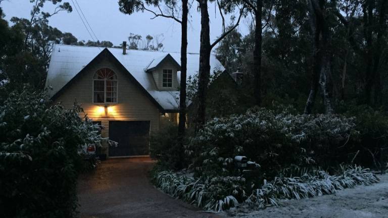 House  Leura