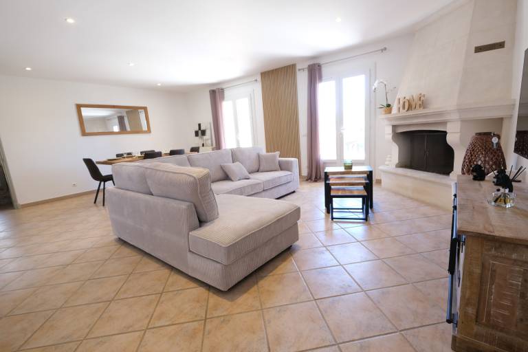 Children-friendly villa with garden, patio & BBQ | Mountain view | Dogs allowed — photo 3