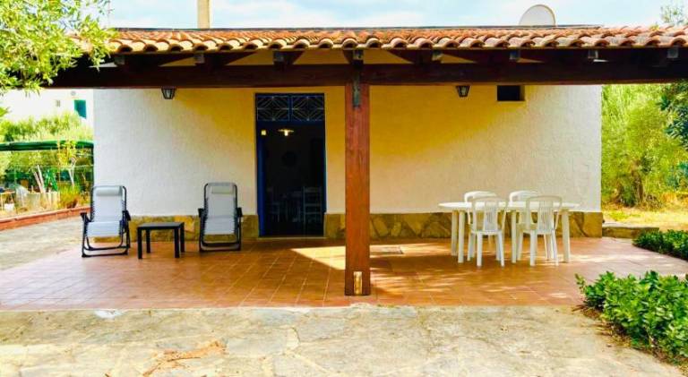 House with 2 rooms for 4 persons in Castellammare del Golfo