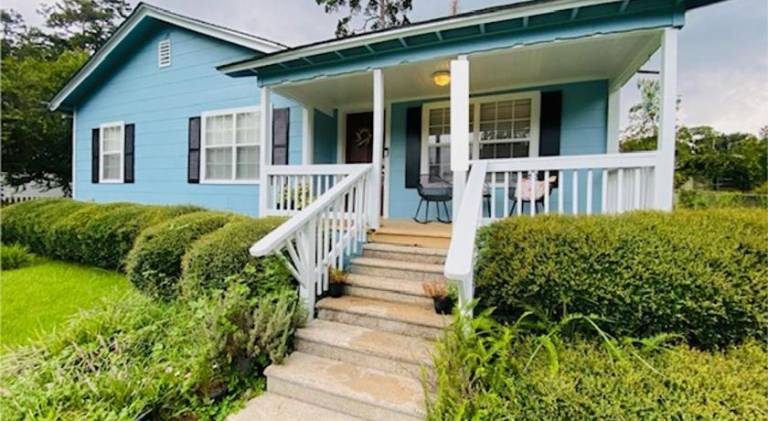 House with 2 rooms for 4 persons in Tallahassee, FL