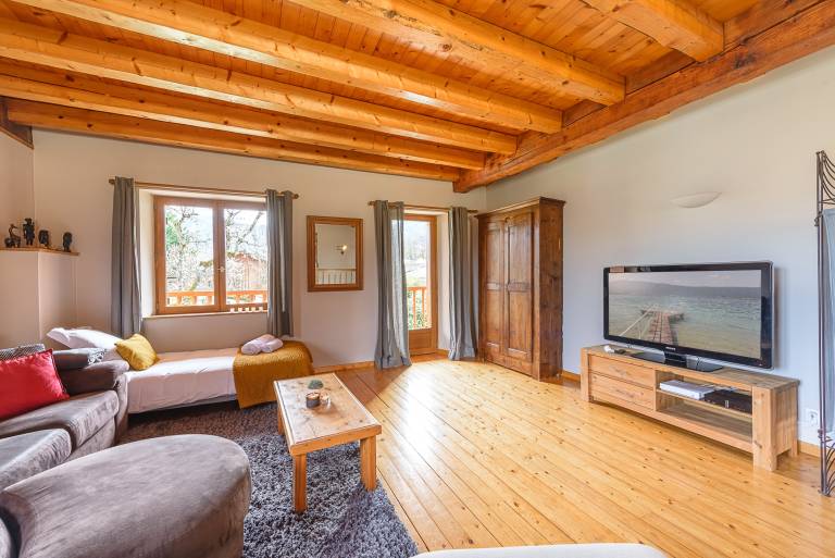 Vacation home with garden & terrace | Mountain view — photo 4