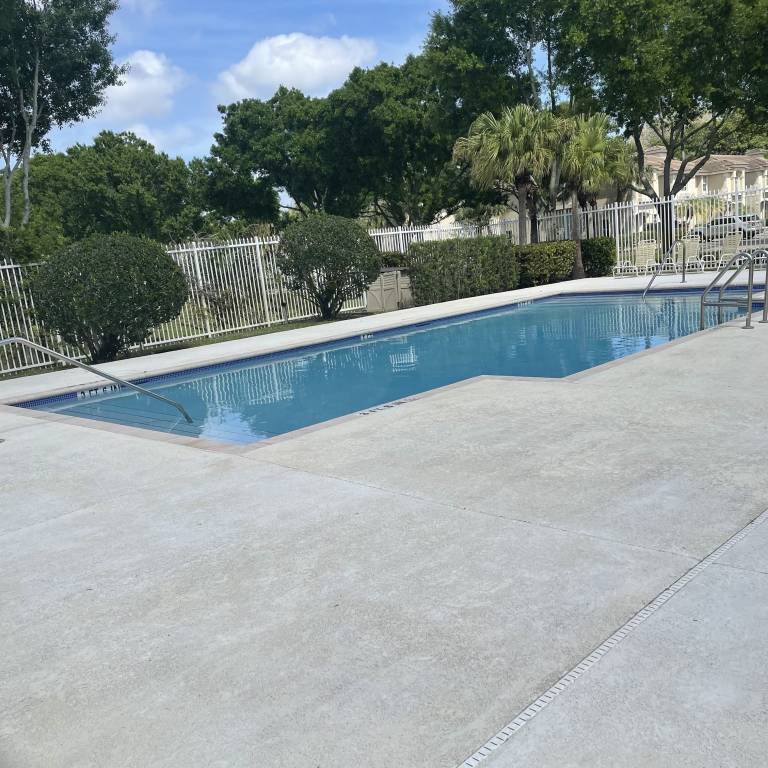 House West Palm Beach