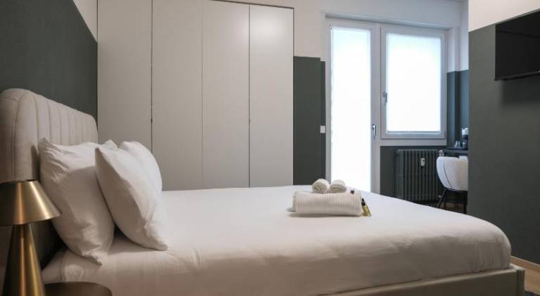 Prestige Suite Room - 30 Seconds Walk to Bernina Express — photo 2