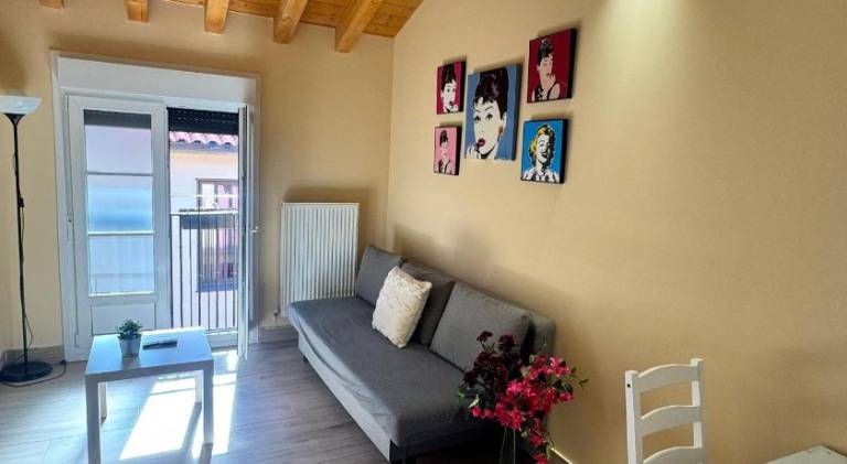 Rental apartment with terrace — photo 2