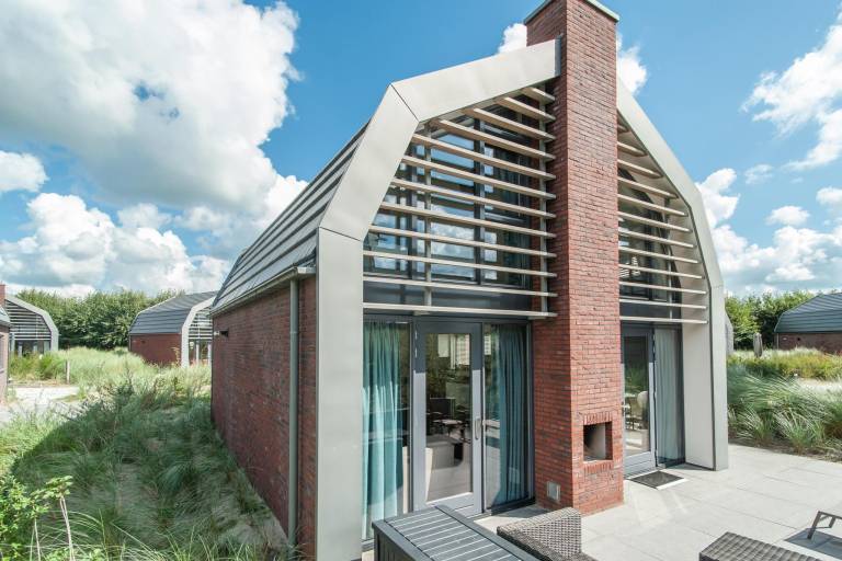 Fully equipped house with BBQ, sauna & yard | Mountain view | Pet-friendly in Bergen