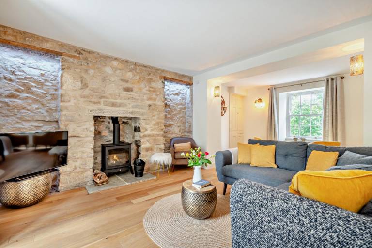 Fully equipped pleasant cottage with terrace, barbecue & yard | Dogs allowed in Falmouth