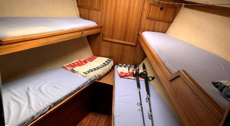 Notte in barca tra gioia e relax cullati dal mare — photo 2