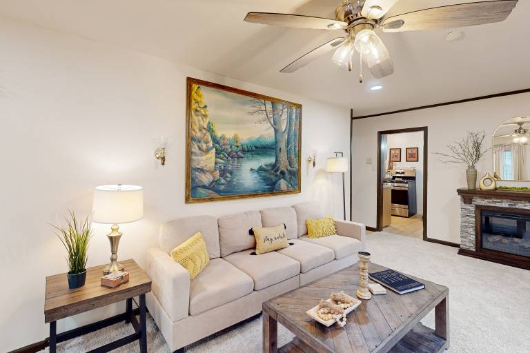 3BR Private Stay w Game Room & Fireplace