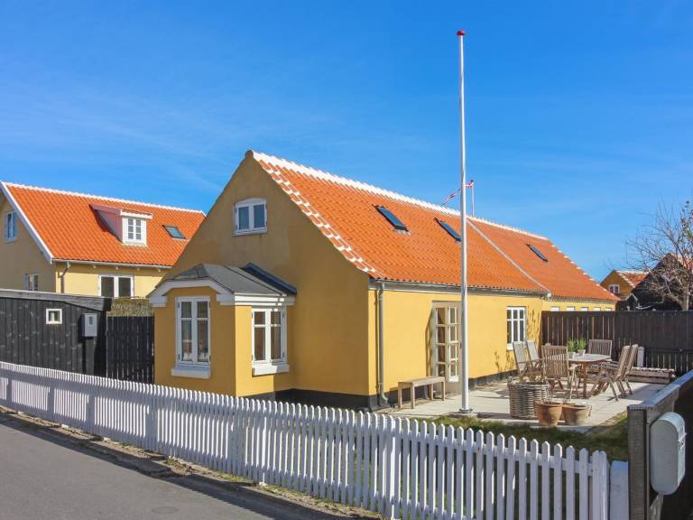 Child-friendly charming vacation home with patio | Close to the beach | Pets allowed — photo 5