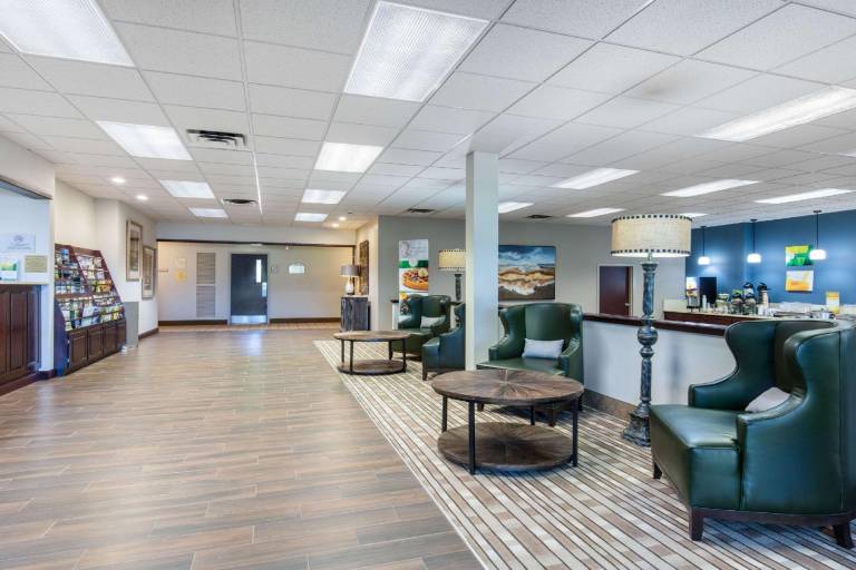 Quality Inn & Suites Mountain Home North — photo 4