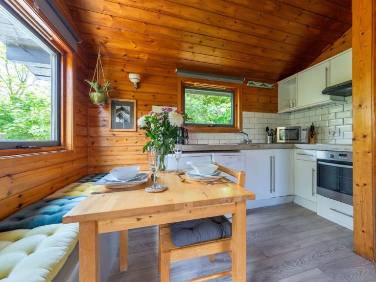 House with patio, yard & hot tub | Nature view — photo 3