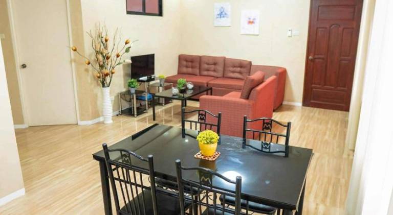 Pleasant serviced apartment with pool | Pet-friendly — photo 4