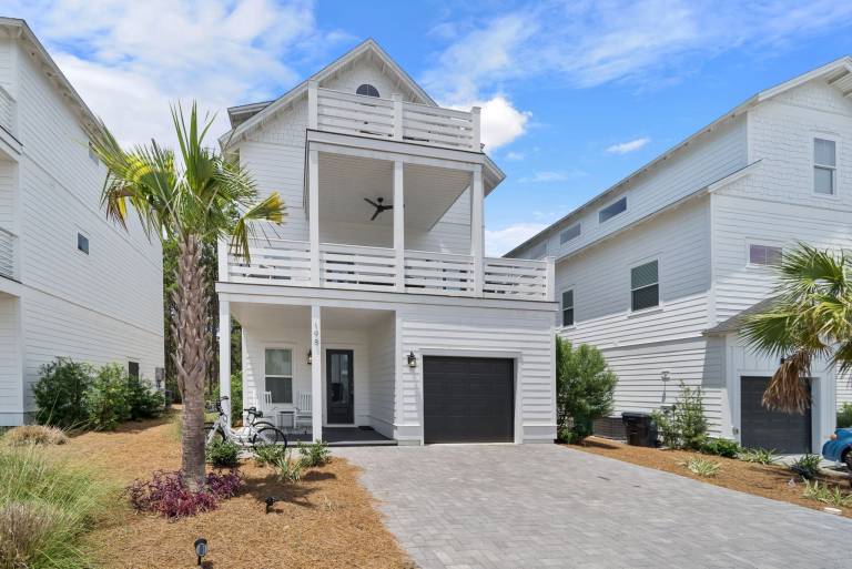 Fully equipped beautiful vacation home with BBQ, garden & pool | Dogs allowed — photo 2