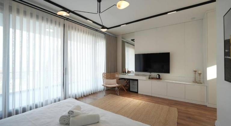 Private and Modern Luxury Villa with Lake View in Sapanca — photo 2