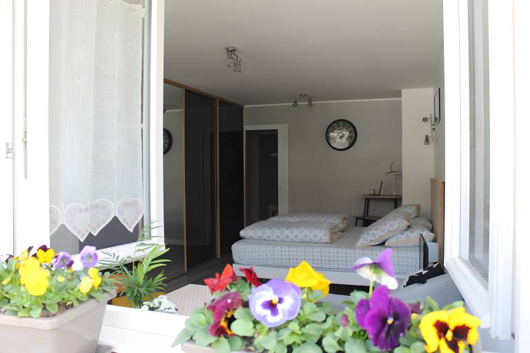 Studio with fast internet | City view | Suitable for remote work in Dole