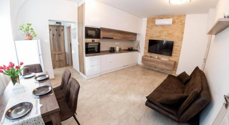 Fully equipped rental apartment with BBQ, garden & terrace | Good for workation | Dogs allowed — photo 2