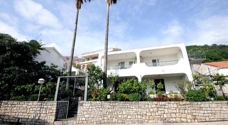 Bed & Breakfast Petrovac na Moru