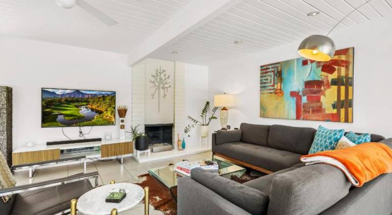 Vacation home with pool | Perfect for remote work — photo 2