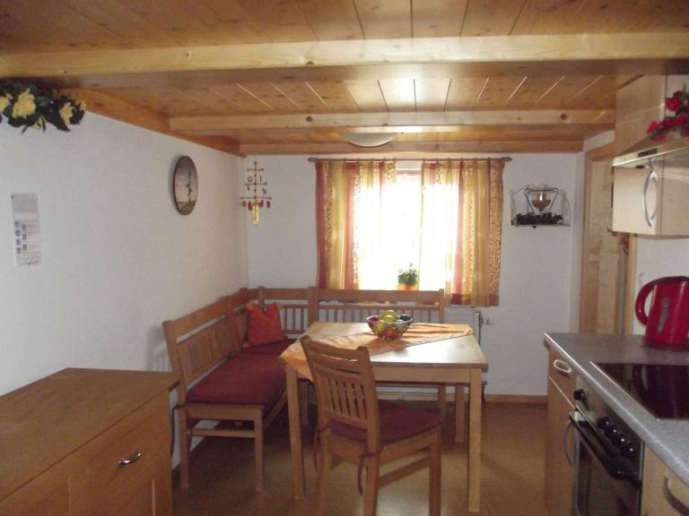 Apartment with yard & barbeque — photo 4