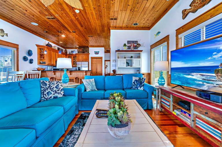 Riverfront Carrabelle Home w/ Furnished Patio! — photo 5