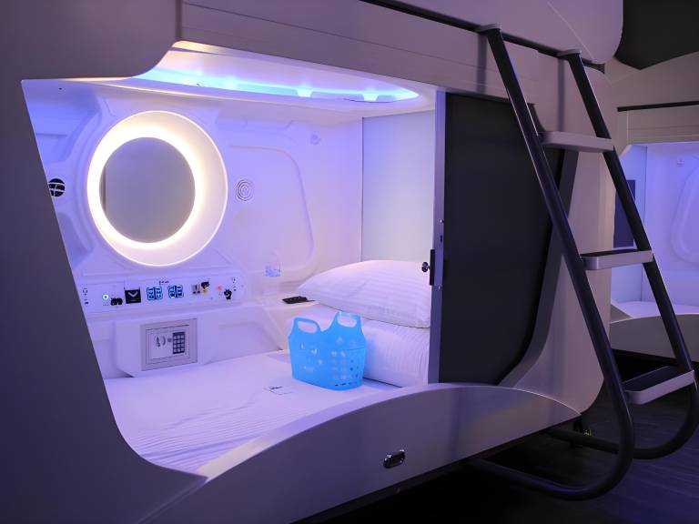 Quarto particular  New Taipei