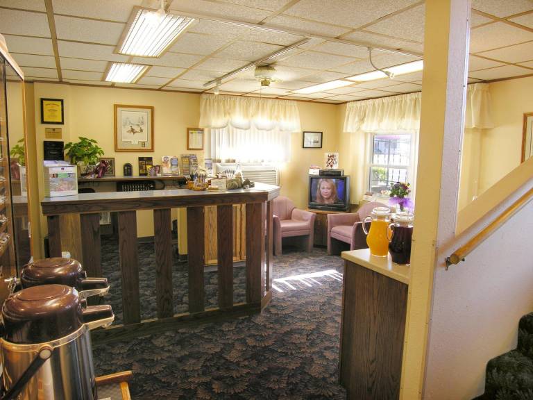 Sundowner Inn Forsyth — photo 2