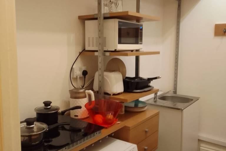 2 Bedroom -Sleeps 7-Pets-Parking-Wifi — photo 4