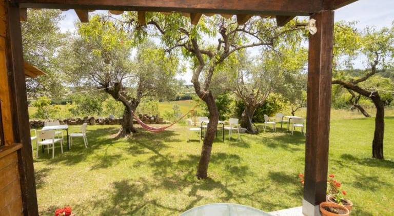 Lovely vacation home with yard & terrace | Dogs allowed — photo 4