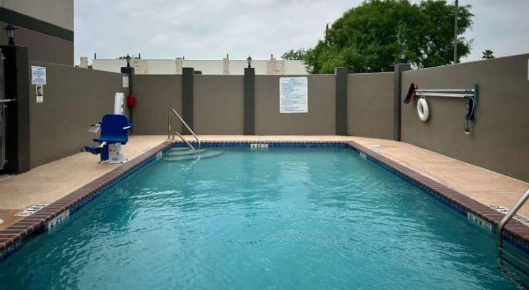 Motel 6 Mission, TX — photo 4