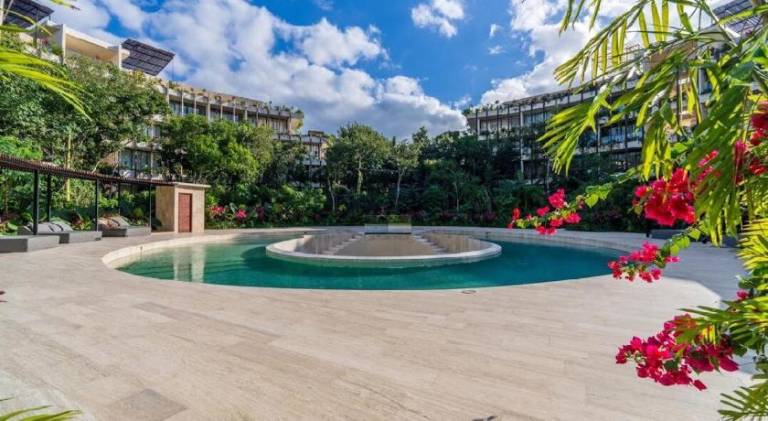 Rental apartment with pool — photo 3