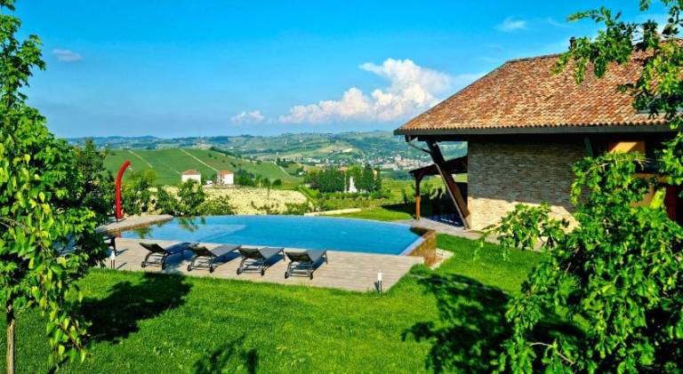 Ca 'nsel Bric in Canelli