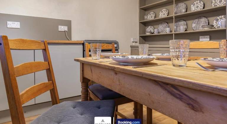 Spacestation Four 4 Bedroom Serviced Apartment By AltoLuxoExperience Short Lets & Serviced Accommoda — photo 5