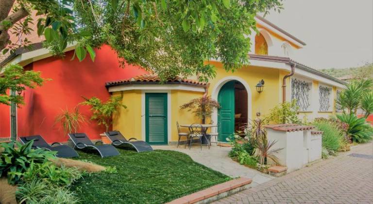 Wonderful rental apartment with garden, barbeque & patio | Close to the beach | Pets allowed — photo 5