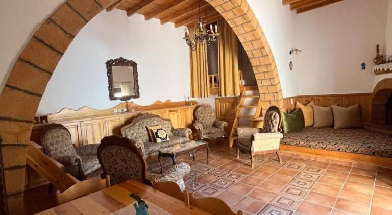 Charming vacation home with terrace & garden | Pets are welcome in Rhodes