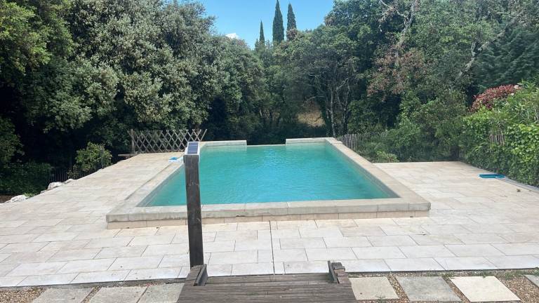 Fully equipped beautiful house with patio, yard & BBQ | Dogs allowed — photo 2
