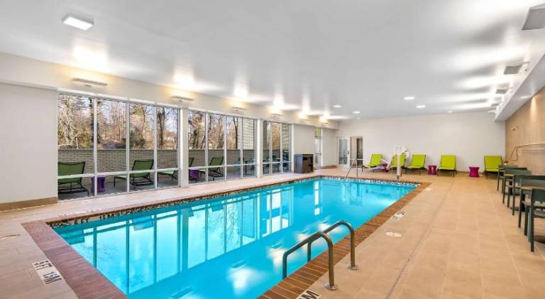 Home2 Suites by Hilton Hendersonville — photo 3