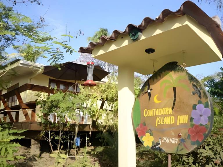 Contadora Island Inn